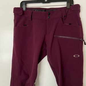 Oakley Ski/Snowboard Pants women size Medium